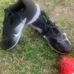 NIKE BOYS ⚾️BASEBALL CLEATS